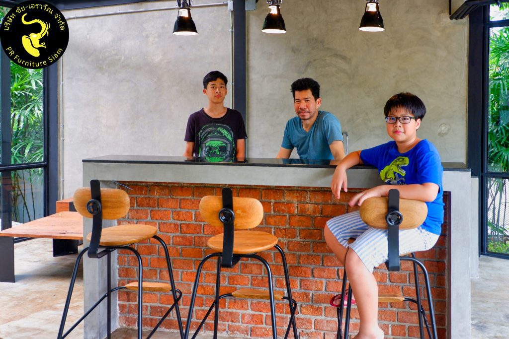 รีวิวลูกค้า เก้าอี้บาร์ไม้สักในร้าน