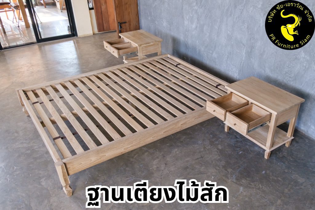 ตัวอย่าง ฐานเตียงไม้สัก พร้อมชุดตู้หัวเตียงไม้สัก แบบ 4 ลิ้นชัก เข้าชุดกัน ทำสีเสี้ยนขาว
