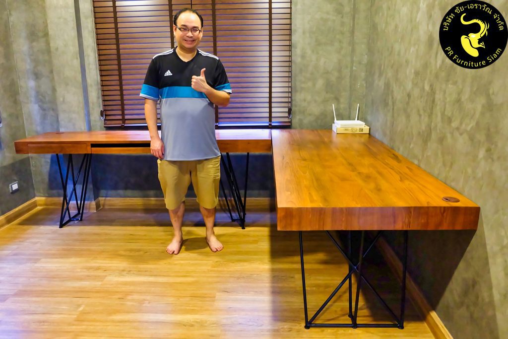 Review โต๊ะทำงานไม้โมเดิร์นของลูกค้าที่เหมาะสำหรับการทำงานจากที่บ้าน